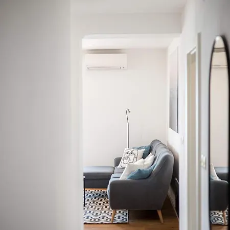 Sea Soon By The Beach, 2-bedrooms In Seget donji *