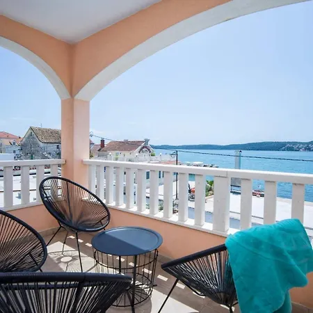 Sea Soon By The Beach, 2-bedrooms In Seget donji